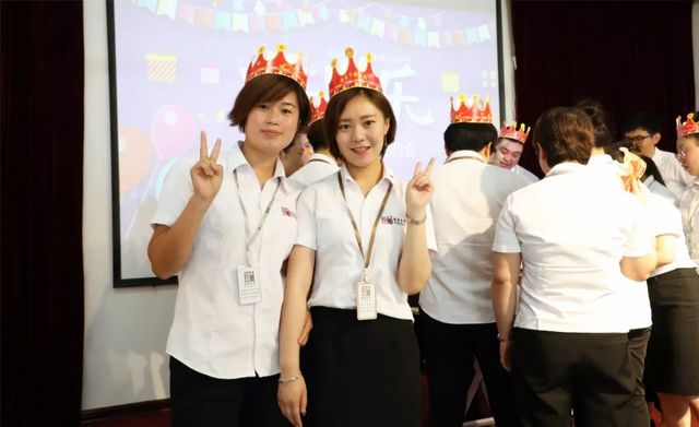 乾港集團7月員工生日會(huì ) 乾港集團7月員工生日會(huì )