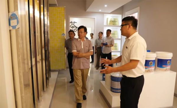 海港區政府領(lǐng)導蒞臨乾港 海港區政府領(lǐng)導蒞臨乾港