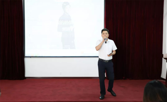 乾港集團8月員工生日會(huì )