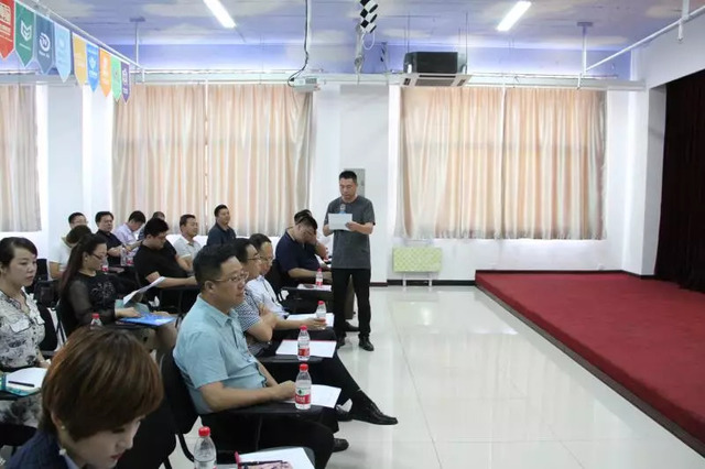 秦皇島市互聯(lián)網(wǎng)行業(yè)協(xié)會(huì )籌備會(huì ) 秦皇島市互聯(lián)網(wǎng)行業(yè)協(xié)會(huì )籌備會(huì )