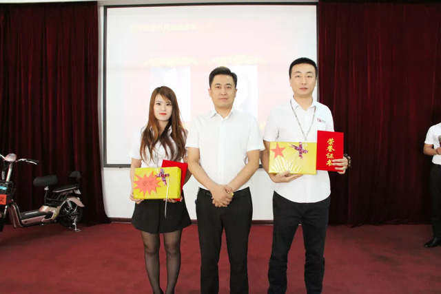 銀牌創(chuàng )業(yè)/市場(chǎng)顧問(wèn) 銀牌創(chuàng )業(yè)/市場(chǎng)顧問(wèn)