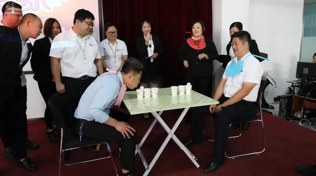 集團九月份員工生日會(huì )