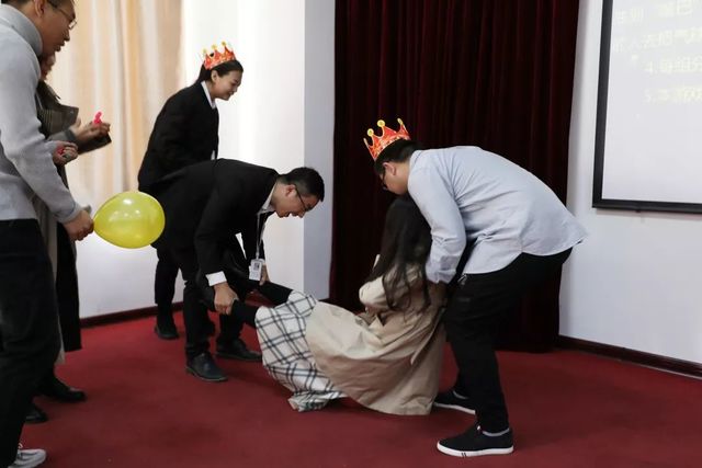 乾港生日會(huì )