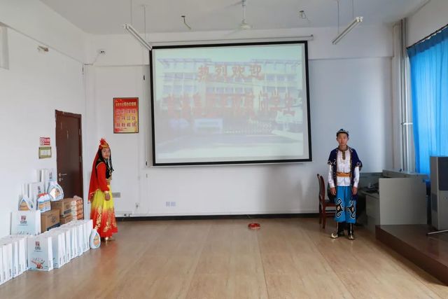 乾港關(guān)愛(ài)兒童 乾港關(guān)愛(ài)兒童