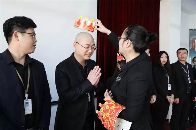 乾港生日會(huì )