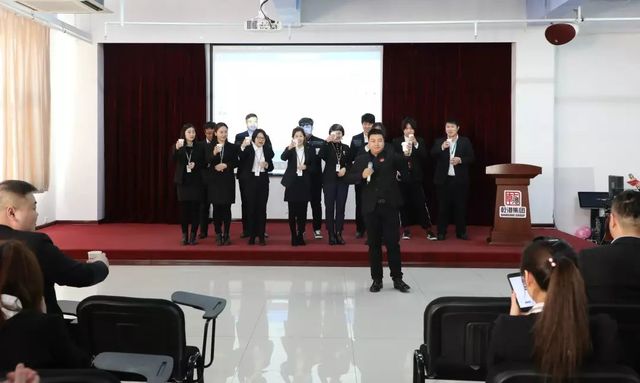 乾港生日會(huì )