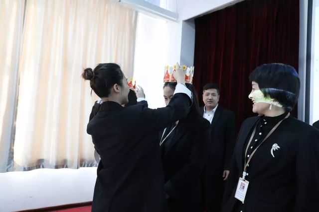 乾港生日會(huì )